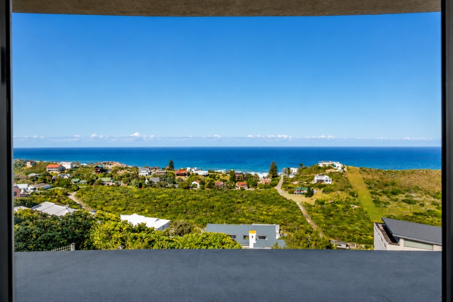 6 Bedroom Property for Sale in Brenton On Sea Western Cape